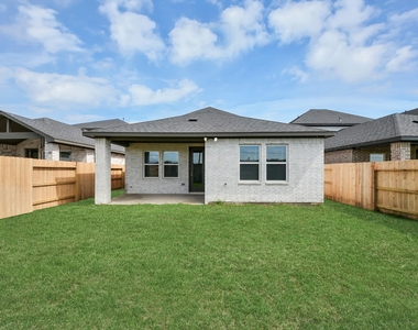 9231 Willowbank Gap Lane - Photo Thumbnail 9