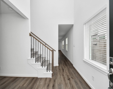 9231 Willowbank Gap Lane - Photo Thumbnail 22