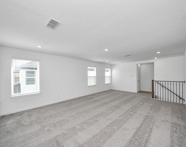 9231 Willowbank Gap Lane - Photo Thumbnail 11