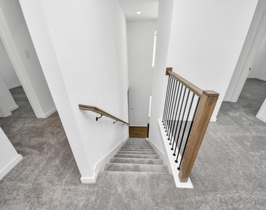 9231 Willowbank Gap Lane - Photo Thumbnail 14