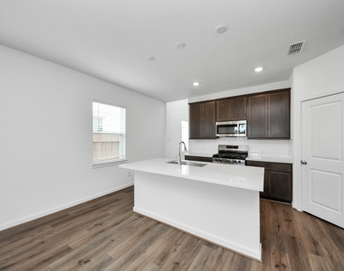9231 Willowbank Gap Lane - Photo Thumbnail 33