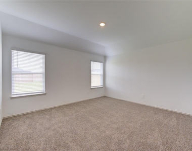 7315 Sunset Creek Drive - Photo Thumbnail 19