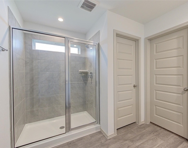 7315 Sunset Creek Drive - Photo Thumbnail 24