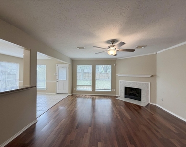 16438 Redbud Berry Lane - Photo Thumbnail 8