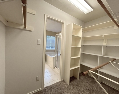 16438 Redbud Berry Lane - Photo Thumbnail 19