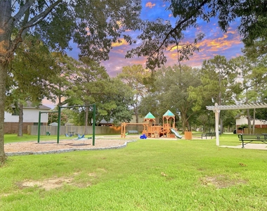 16438 Redbud Berry Lane - Photo Thumbnail 32