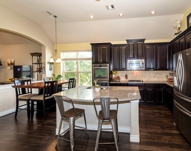 671 Cumberland Ridge Lane - Photo Thumbnail 4