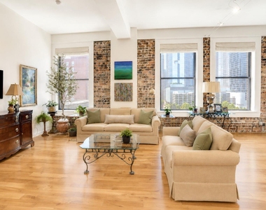 915 Franklin Street - Photo Thumbnail 1