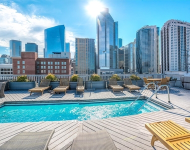 915 Franklin Street - Photo Thumbnail 10