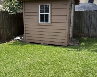 1402 Township Court - Photo Thumbnail 17