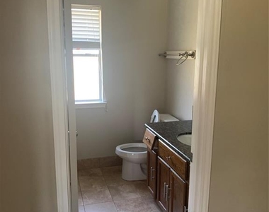 1402 Township Court - Photo Thumbnail 12