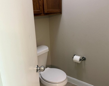 1402 Township Court - Photo Thumbnail 32