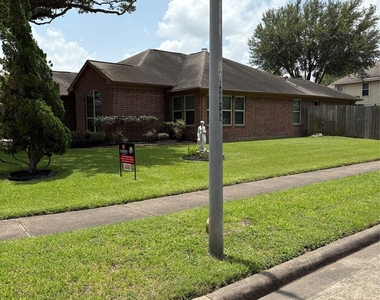 1402 Township Court - Photo Thumbnail 1