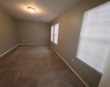 19705 Rustic Lake Lane - Photo Thumbnail 10