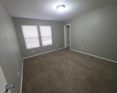 19705 Rustic Lake Lane - Photo Thumbnail 11