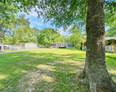 103 County Road 370 - Photo Thumbnail 2