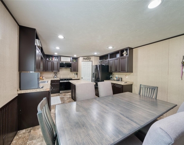 103 County Road 370 - Photo Thumbnail 11