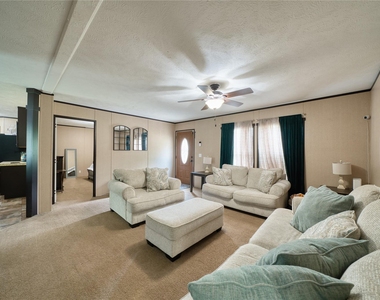 103 County Road 370 - Photo Thumbnail 7