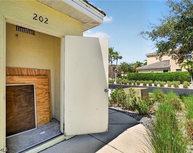 14543 Abaco Lakes Drive - Photo Thumbnail 32