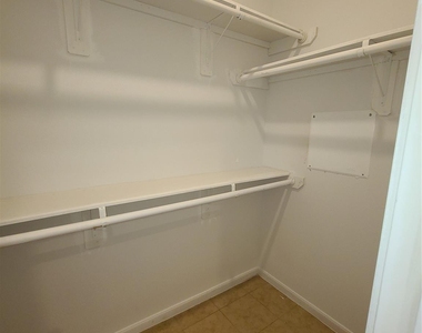 11135 Beverley Park Street - Photo Thumbnail 16