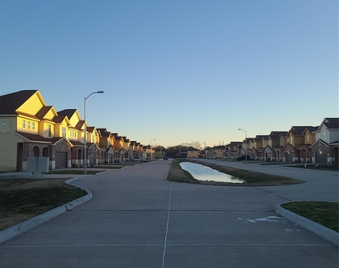 11135 Beverley Park Street - Photo Thumbnail 1