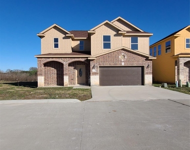 11135 Beverley Park Street - Photo Thumbnail 2