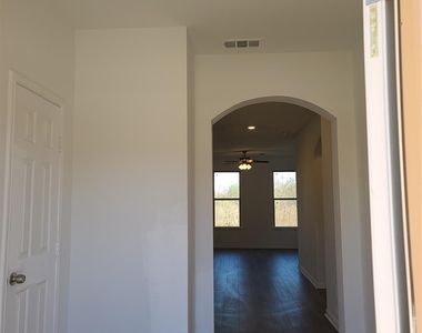 11135 Beverley Park Street - Photo Thumbnail 10