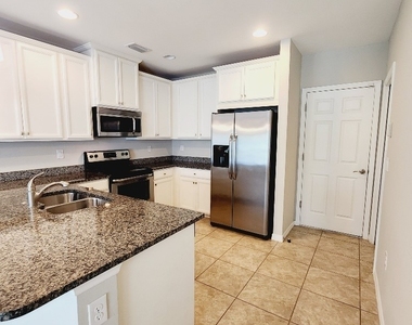 3882 Tilbor Circle - Photo Thumbnail 3