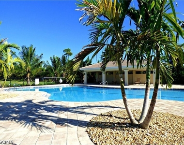 3882 Tilbor Circle - Photo Thumbnail 20