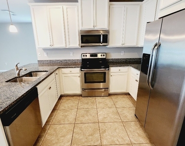 3882 Tilbor Circle - Photo Thumbnail 2