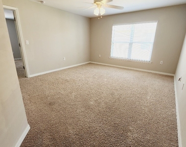 3882 Tilbor Circle - Photo Thumbnail 9