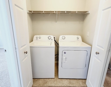 3882 Tilbor Circle - Photo Thumbnail 15
