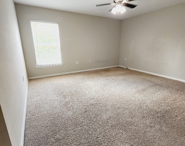 3882 Tilbor Circle - Photo Thumbnail 12
