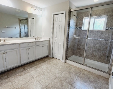 3882 Tilbor Circle - Photo Thumbnail 11