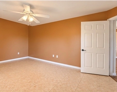 1775 Four Mile Cove Parkway - Photo Thumbnail 9