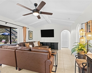 5328 Sw 11th Avenue - Photo Thumbnail 4