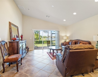 10566 Carolina Willow Drive - Photo Thumbnail 6