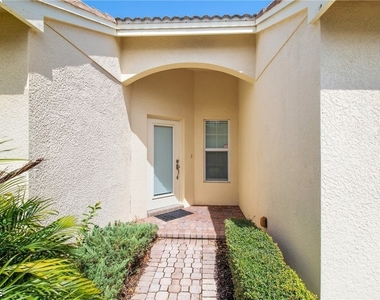 10566 Carolina Willow Drive - Photo Thumbnail 2