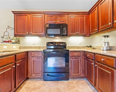 10566 Carolina Willow Drive - Photo Thumbnail 13