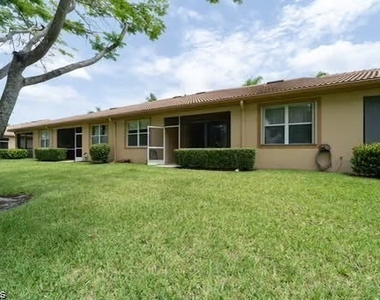 7880 Lake Sawgrass Loop - Photo Thumbnail 11
