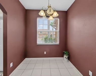 7880 Lake Sawgrass Loop - Photo Thumbnail 4