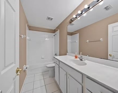 7880 Lake Sawgrass Loop - Photo Thumbnail 7