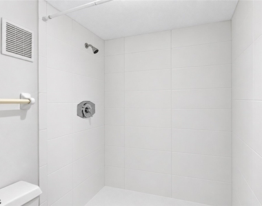 9648 Windsor Gardens Lane - Photo Thumbnail 14