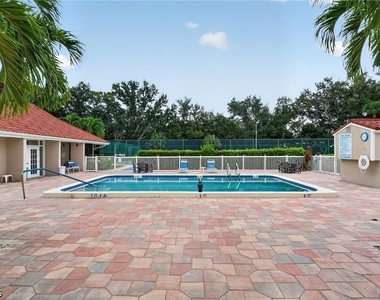 9648 Windsor Gardens Lane - Photo Thumbnail 24