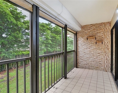 9648 Windsor Gardens Lane - Photo Thumbnail 21