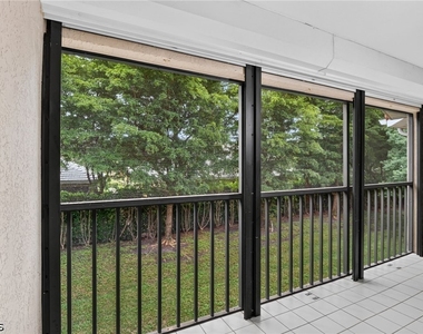 9648 Windsor Gardens Lane - Photo Thumbnail 23