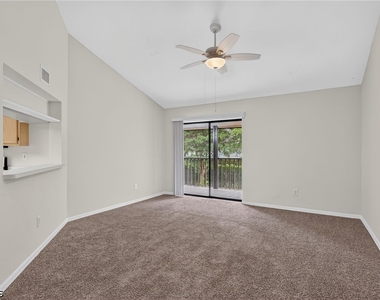 9648 Windsor Gardens Lane - Photo Thumbnail 3