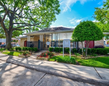 1549 W Sam Houston Parkway S - Photo Thumbnail 28