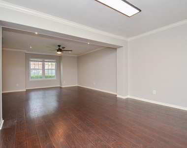 1549 W Sam Houston Parkway S - Photo Thumbnail 7