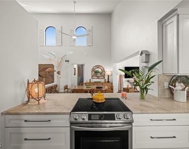 809 Sand Pointe Drive - Photo Thumbnail 28